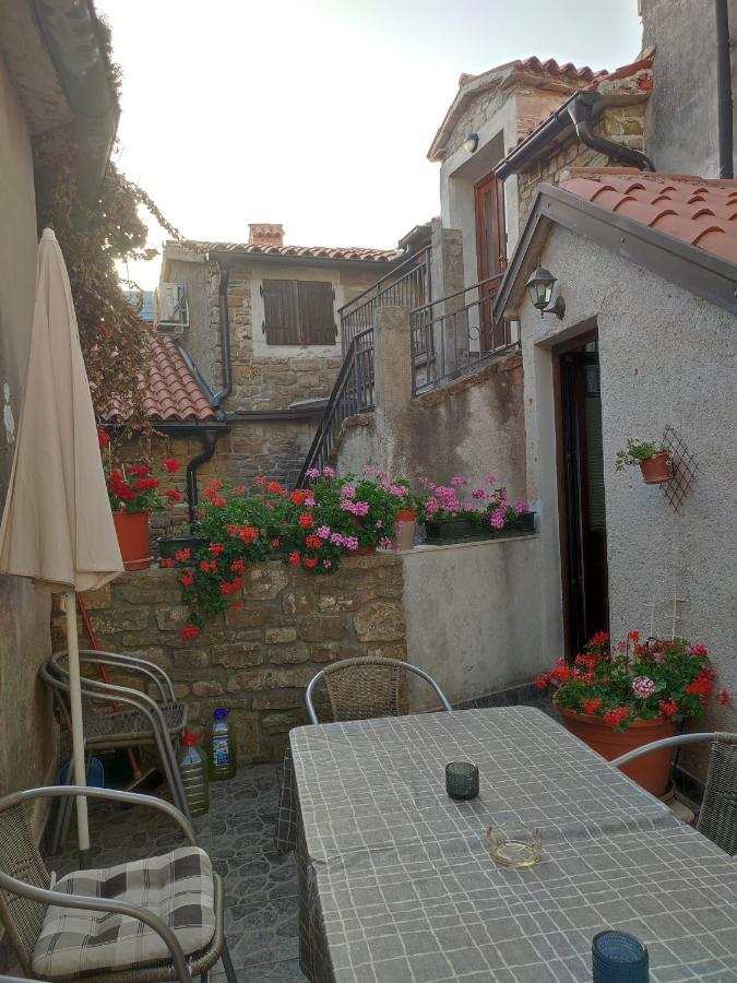 Rooms Svalina (Adults Only) Grožnjan Zewnętrze zdjęcie