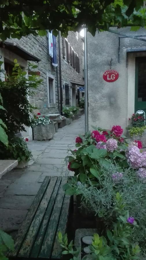 Rooms Svalina (Adults Only) Grožnjan Zewnętrze zdjęcie