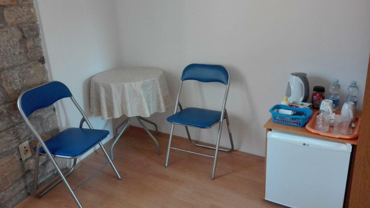Rooms Svalina (Adults Only) Grožnjan Zewnętrze zdjęcie