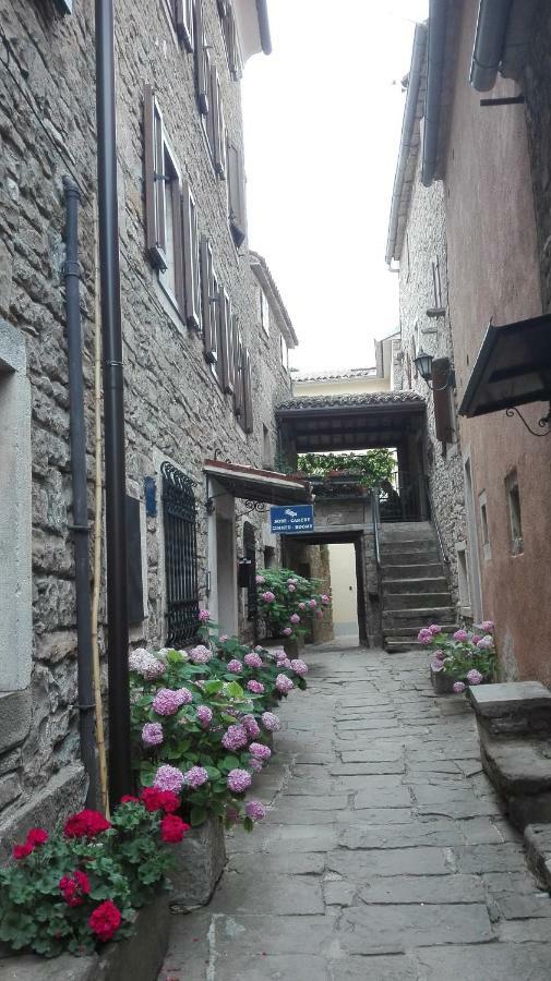 Rooms Svalina (Adults Only) Grožnjan Zewnętrze zdjęcie